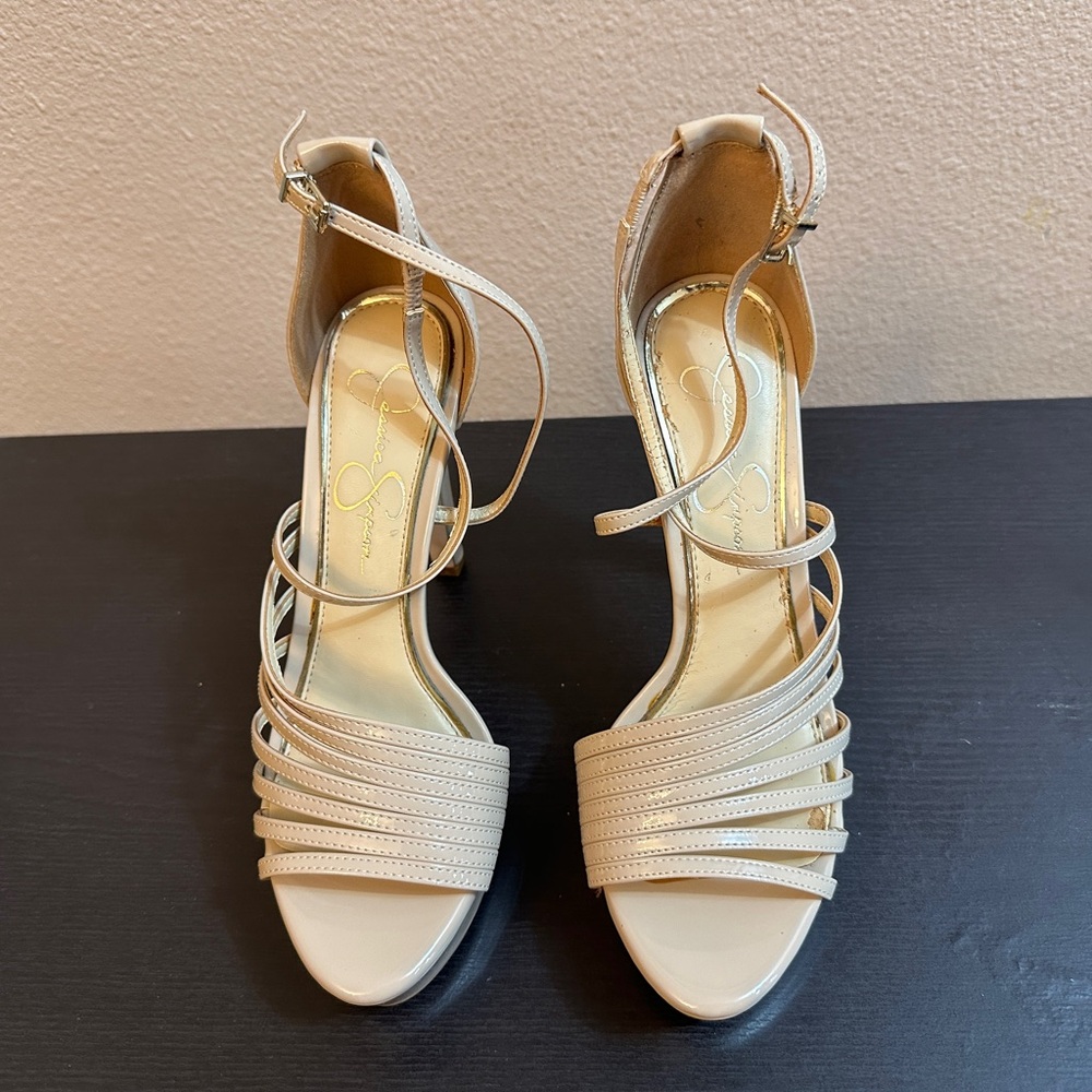 Jessica Simpson Bravani Nude Platform Heels Size 6.5/  37- with box